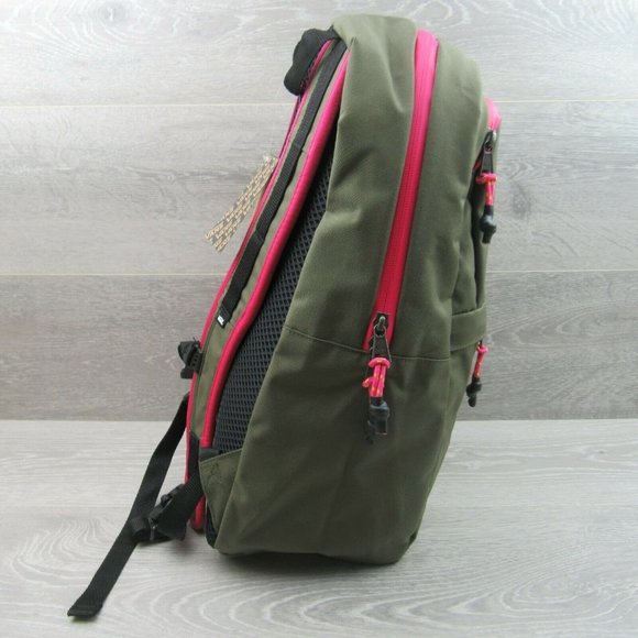VANS Off The Wall 66 Supply Cordura Snag Backpack - Picture 3 of 12